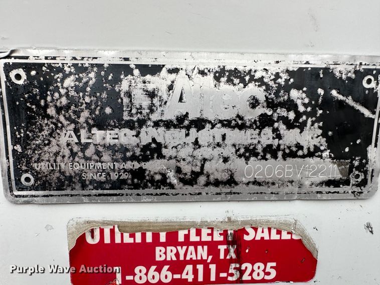 image for item LV9032 2012 Ford F450 Super Duty XL bucket truck