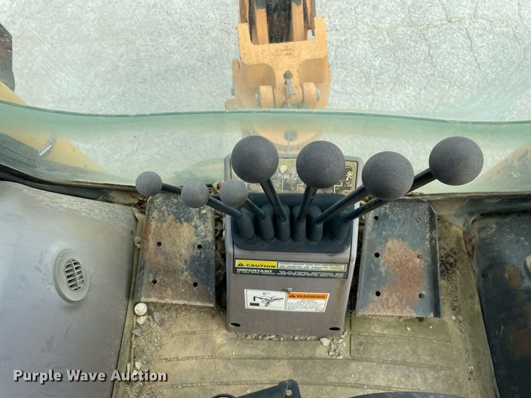 image for item LV9794 2001 Case 580M  backhoe