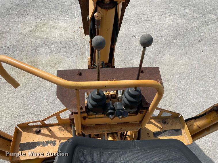 image for item LV9795 2000 Case 860 Turbo  trencher