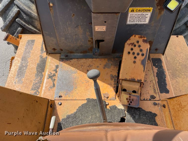 image for item LV9795 2000 Case 860 Turbo  trencher