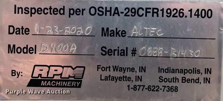 image for item LV9797 2001 Freightliner FL70  digger derrick truck