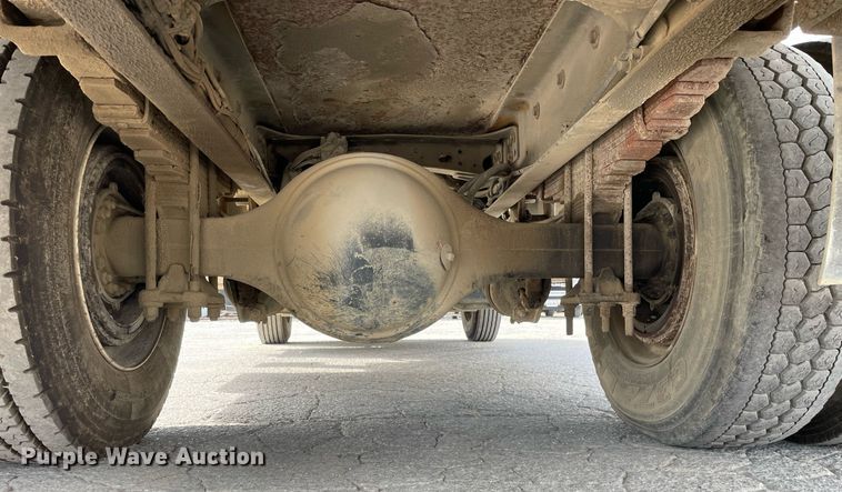 image for item LV9797 2001 Freightliner FL70  digger derrick truck