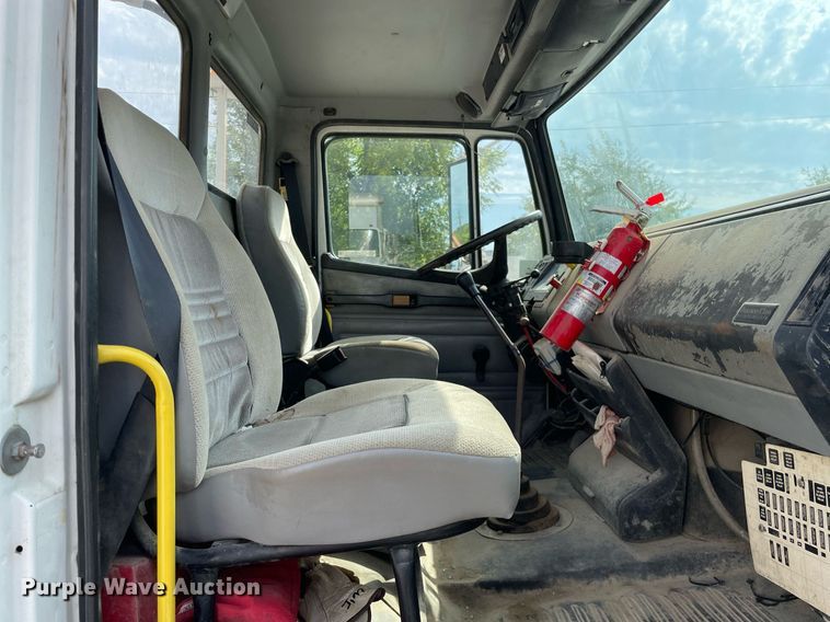 image for item LV9797 2001 Freightliner FL70  digger derrick truck