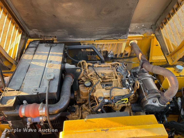 image for item LV9799 2014 Carlson CP100  paver