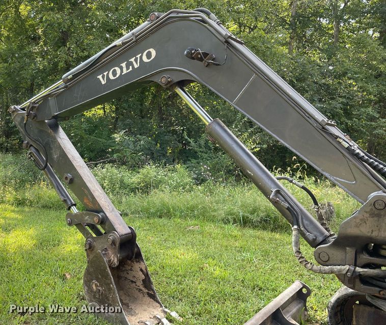 image for item LV9805 2000 Volvo EC55  mini excavator