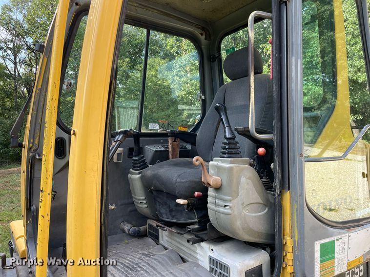 image for item LV9805 2000 Volvo EC55  mini excavator