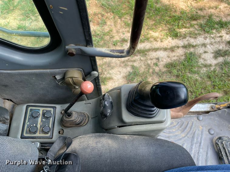 image for item LV9805 2000 Volvo EC55  mini excavator