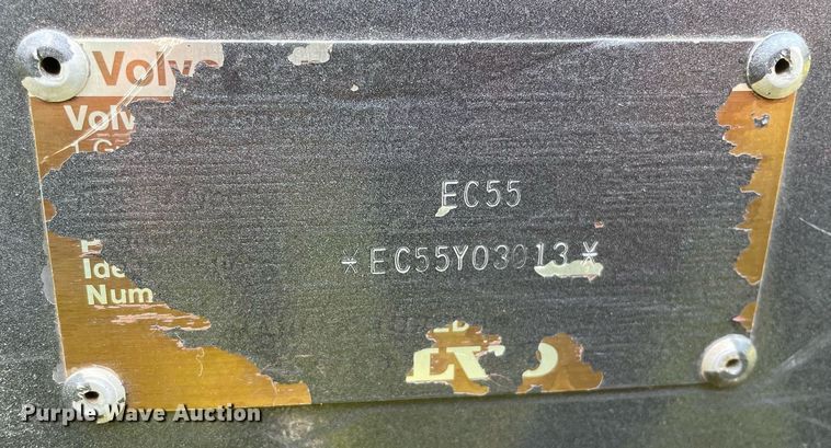 image for item LV9805 2000 Volvo EC55  mini excavator