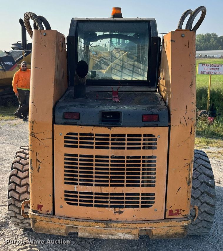 image for item MG9462 2005 Case 450 skid steer loader