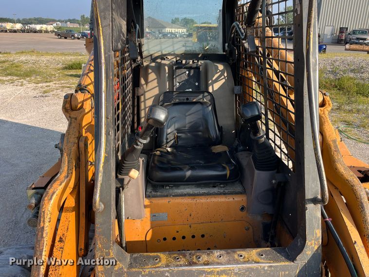 image for item MG9462 2005 Case 450 skid steer loader