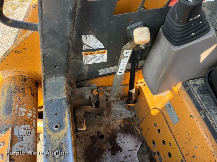 image for item MG9462 2005 Case 450 skid steer loader