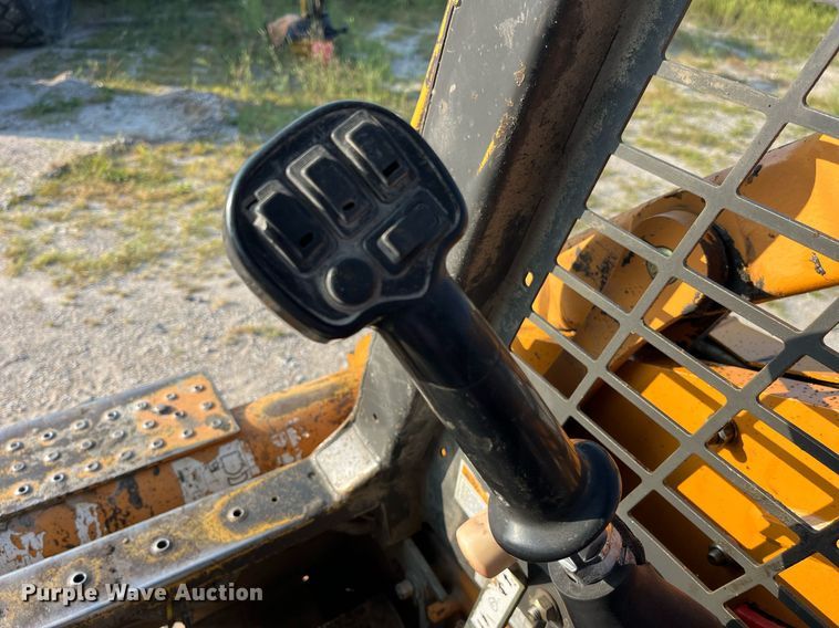 image for item MG9462 2005 Case 450 skid steer loader