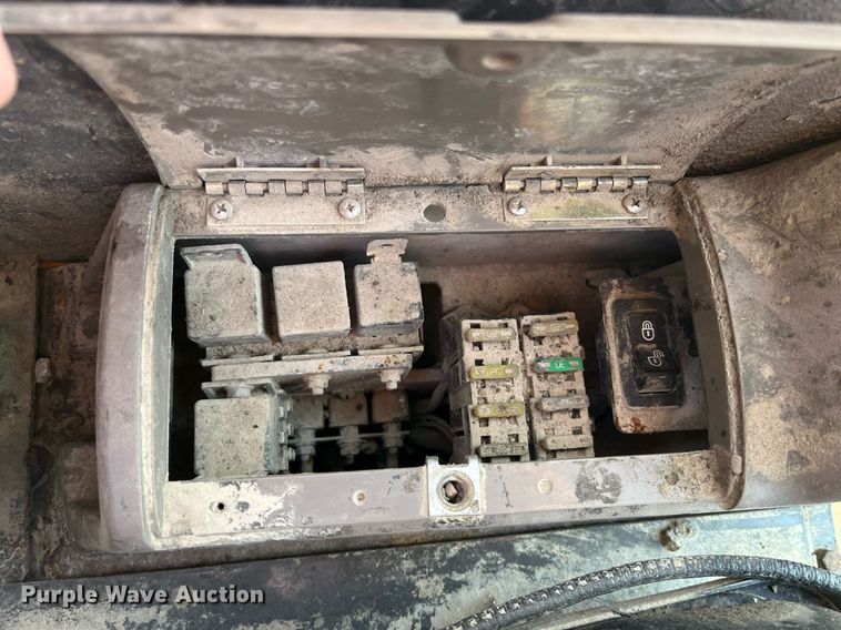 image for item MG9462 2005 Case 450 skid steer loader