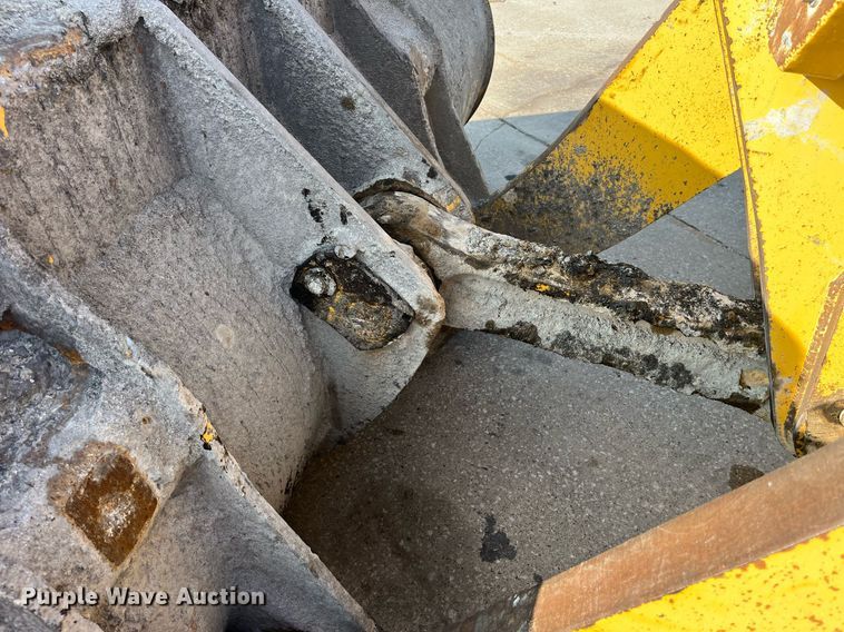 image for item MG9463 2015 Komatsu WA470-7  wheel loader