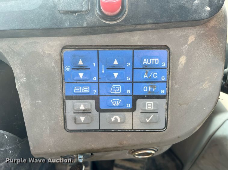 image for item MG9463 2015 Komatsu WA470-7  wheel loader