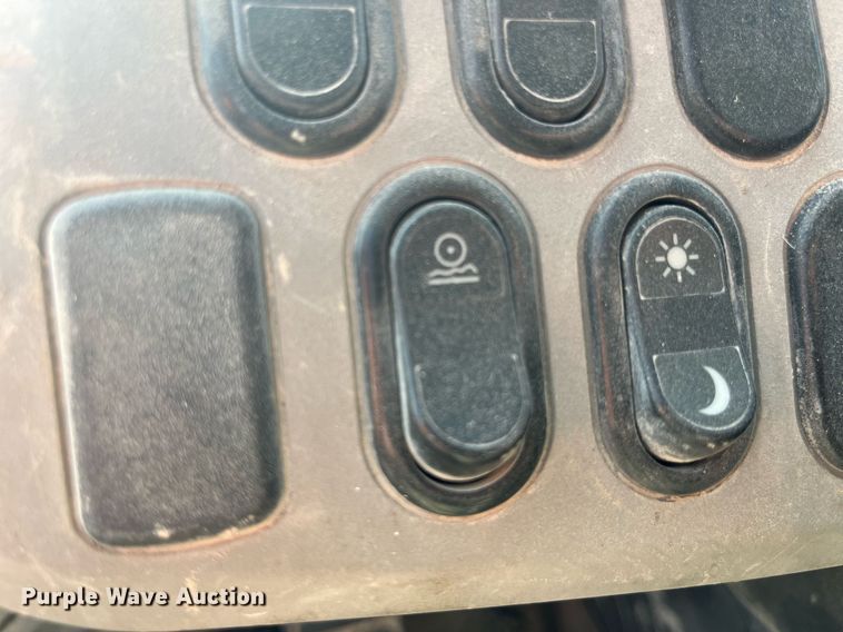 image for item MG9463 2015 Komatsu WA470-7  wheel loader