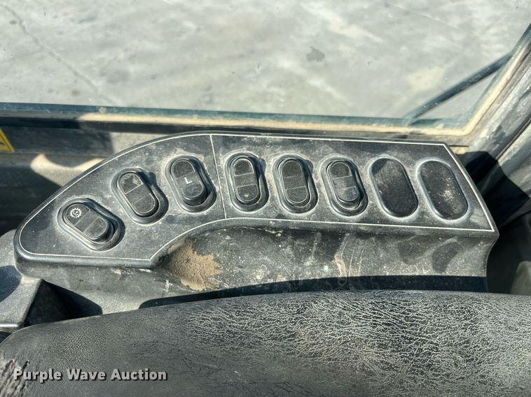 image for item MG9463 2015 Komatsu WA470-7  wheel loader