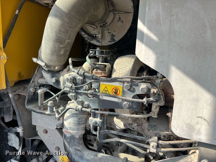 image for item MG9463 2015 Komatsu WA470-7  wheel loader