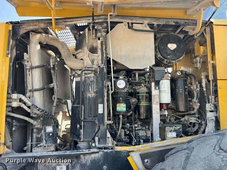 image for item MG9463 2015 Komatsu WA470-7  wheel loader