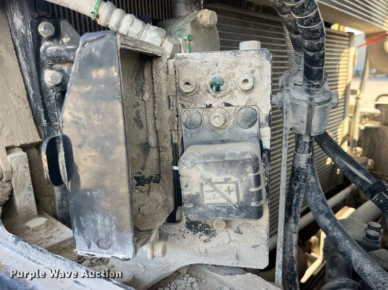 image for item MG9463 2015 Komatsu WA470-7  wheel loader