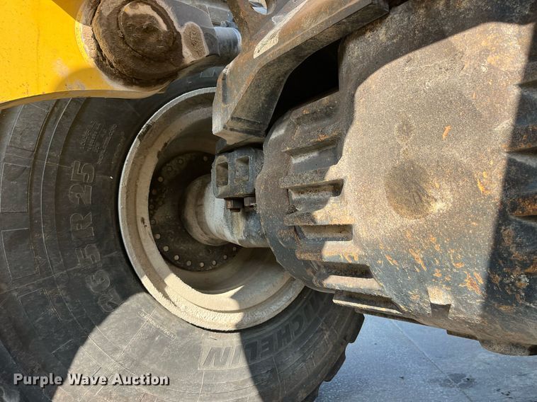 image for item MG9463 2015 Komatsu WA470-7  wheel loader