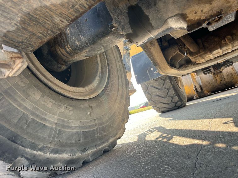 image for item MG9463 2015 Komatsu WA470-7  wheel loader