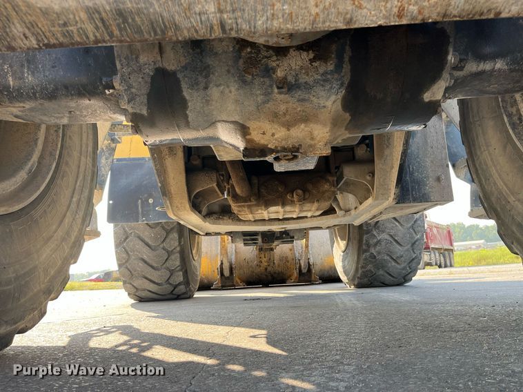 image for item MG9463 2015 Komatsu WA470-7  wheel loader