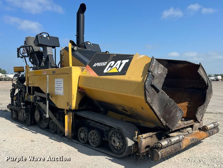 image for item MG9464 2011 Caterpillar AP655D  paver