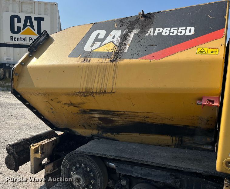 image for item MG9464 2011 Caterpillar AP655D  paver