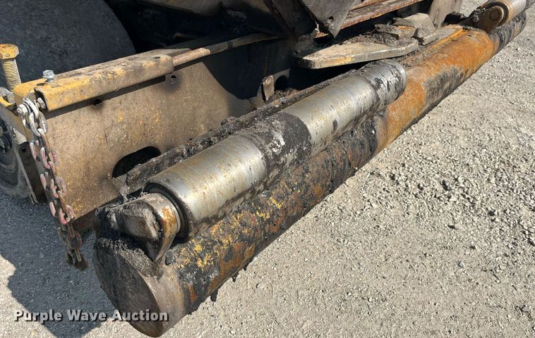 image for item MG9464 2011 Caterpillar AP655D  paver