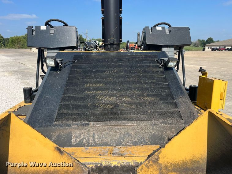 image for item MG9464 2011 Caterpillar AP655D  paver