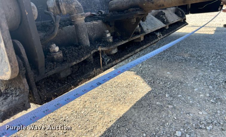 image for item MG9464 2011 Caterpillar AP655D  paver