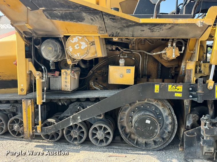 image for item MG9464 2011 Caterpillar AP655D  paver