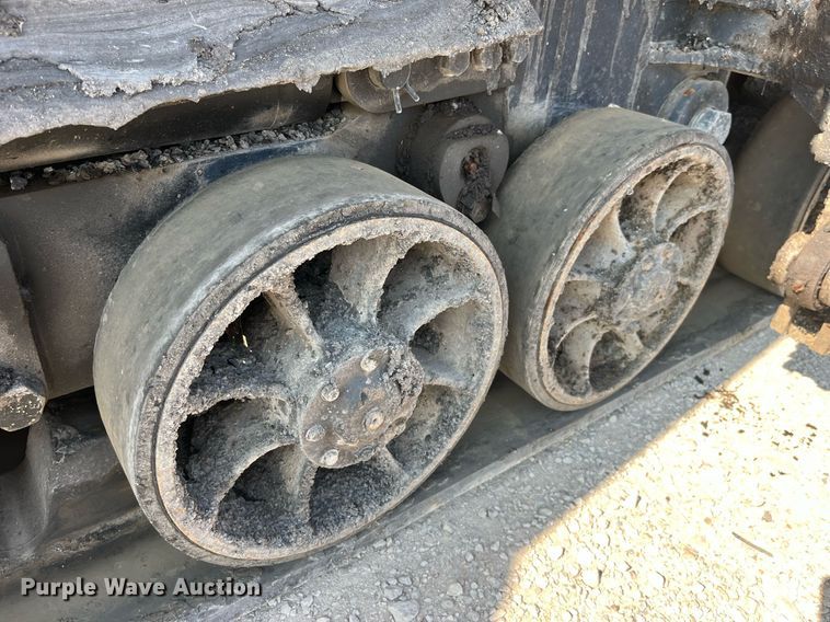 image for item MG9464 2011 Caterpillar AP655D  paver