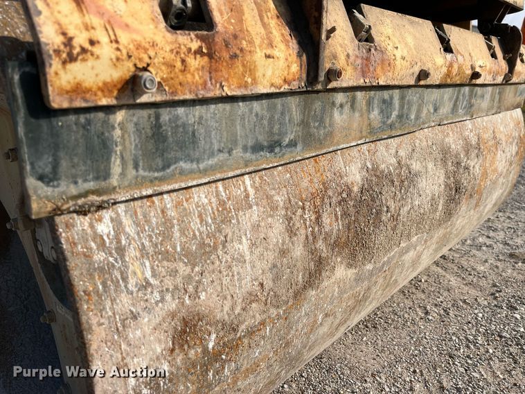 image for item MG9465 Ingersoll Rand DD-30  double drum vibratory roller