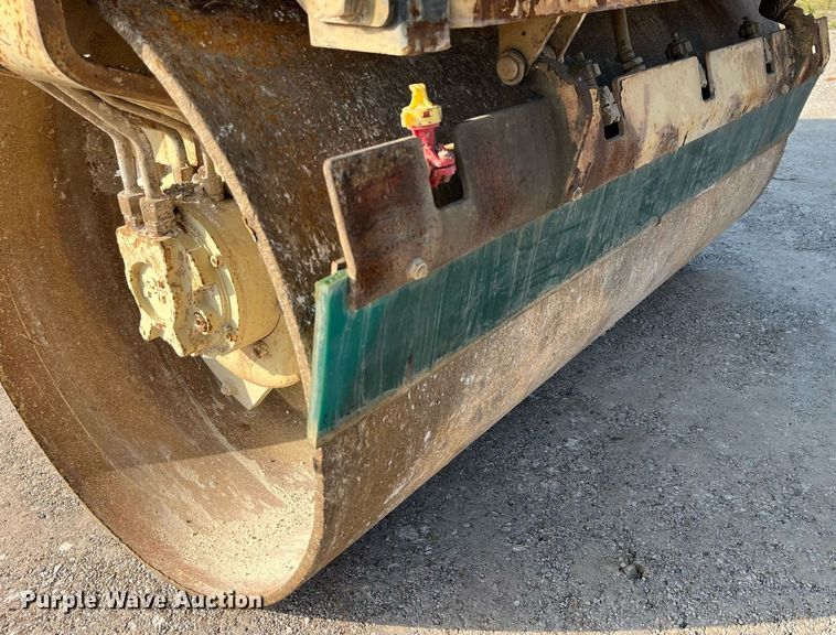 image for item MG9465 Ingersoll Rand DD-30  double drum vibratory roller