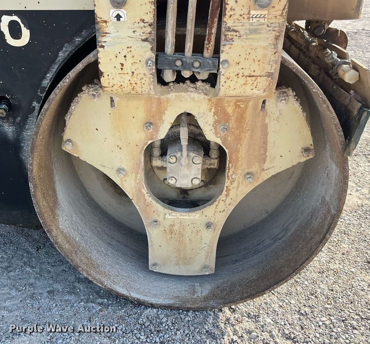 image for item MG9465 Ingersoll Rand DD-30  double drum vibratory roller