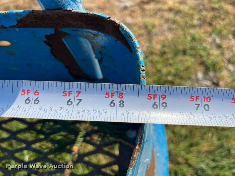 image for item MG9469 2005 Genie S-40 boom lift