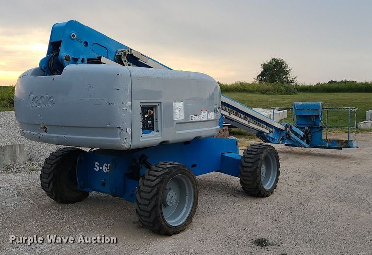image for item MJ9315 2008 Genie S-65  boom lift