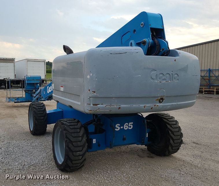 image for item MJ9315 2008 Genie S-65  boom lift