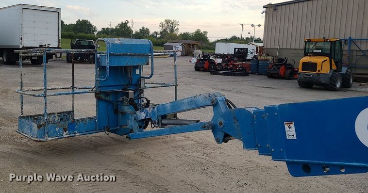 image for item MJ9315 2008 Genie S-65  boom lift