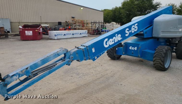 image for item MJ9315 2008 Genie S-65  boom lift
