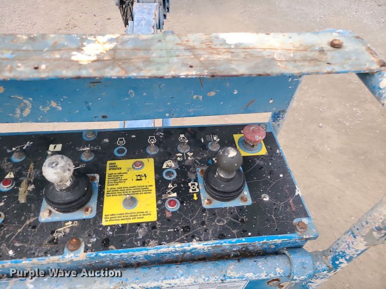 image for item MJ9315 2008 Genie S-65  boom lift