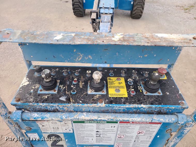 image for item MJ9315 2008 Genie S-65  boom lift