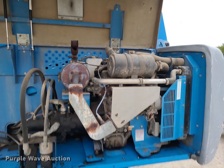 image for item MJ9315 2008 Genie S-65  boom lift