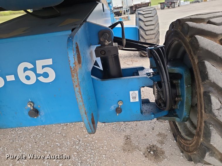 image for item MJ9315 2008 Genie S-65  boom lift