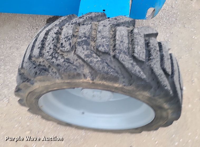 image for item MJ9315 2008 Genie S-65  boom lift