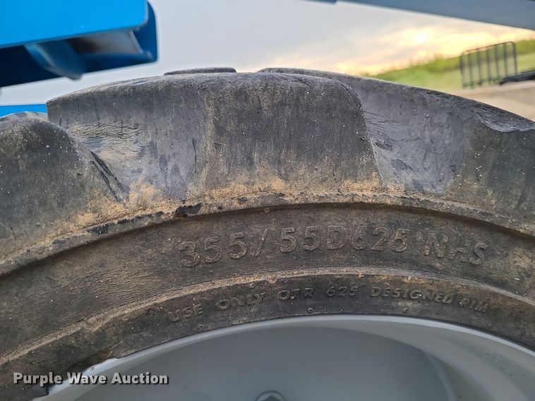 image for item MJ9315 2008 Genie S-65  boom lift