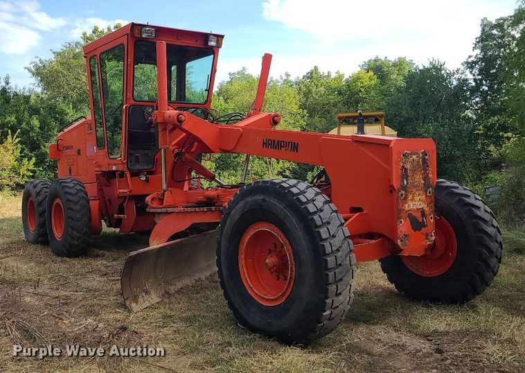 image for item MJ9336 1993 Champion 710A  motor grader