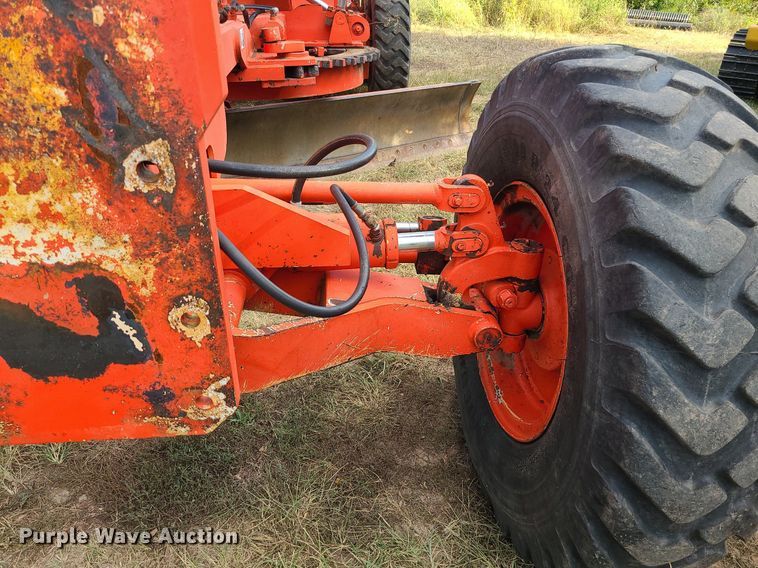 image for item MJ9336 1993 Champion 710A  motor grader